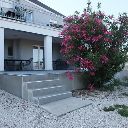 Casa Del Mar Apartment *