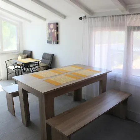 Casa Del Mar Apartment
