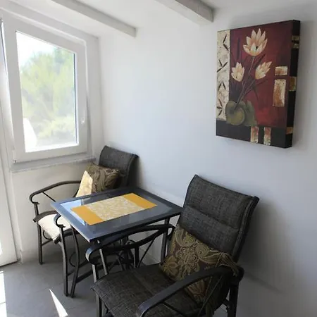 Apartment Casa Del Mar Vir