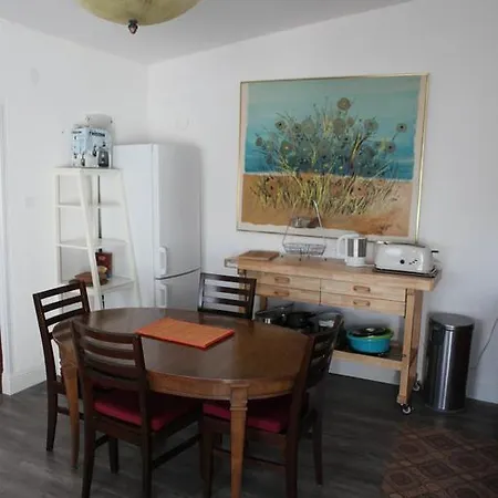 Apartment Casa Del Mar Vir